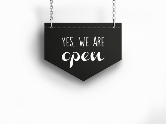 Open/Closed bordje – Zwarte driehoek - 22,5×17 cm – Stoer & creatief ontwerp